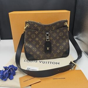 Excellent condition authentic Louis Vuitton Odeon PM monogram with back leather